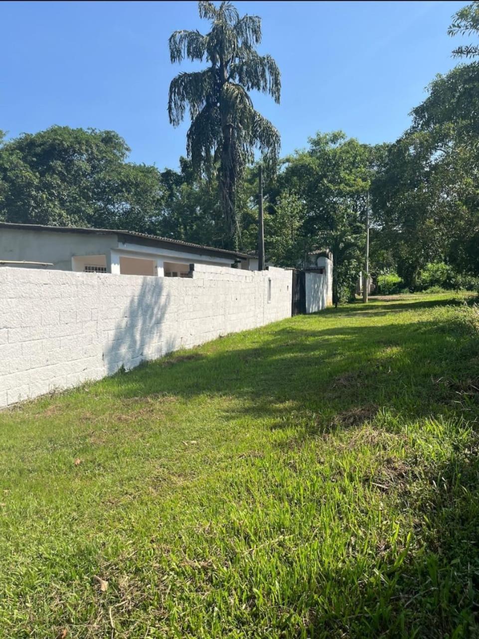 Chacara Completa Com Piscina ,2 Quartos, 20 Pessoas Itariri Экстерьер фото